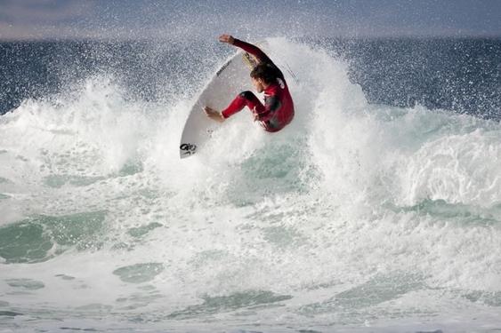 Jordy Smith repite victoria en el Billabong Pro J-Bay 2011