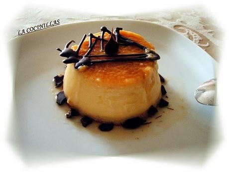 FLAN DE CHOCOLATE BLANCO CON JARABE DE ARCE