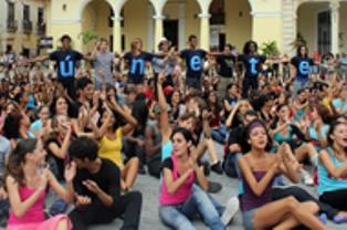 UNETE: primer flashmob cubano por los derechos de la infancia