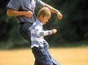 521.- "Solamente legados duraderos podemos aspirar dejar nuestros hijos: uno, raíces; otro, alas"