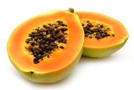 Regenera y aclara la piel con papaya.