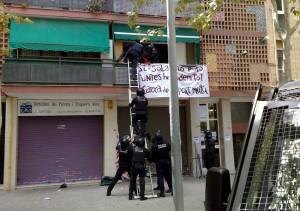 Como es adentro es afuera. La pelea entre el superyó y la libertad.