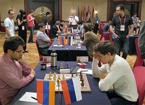 http://www.chessbase.com/news/2011/misc/ningbo21.jpg