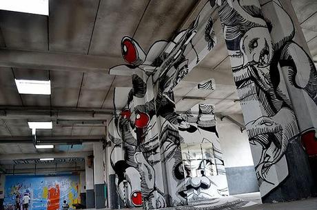 Street art. Retrato-anamorfosis de Medusa.