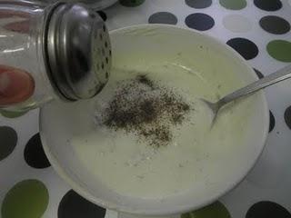 Salmón con berenjenas y salsa de yogur