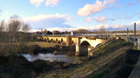 Puente Villarente, León, Camino Francés :: Guía del Camino de Santiago