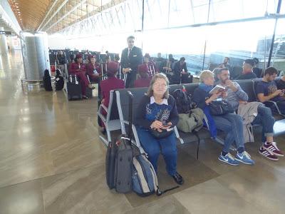 Tripulación de Qatar Airways,  La vuelta al mundo de Asun y Ricardo, vuelta al mundo, round the world, mundoporlibre.com