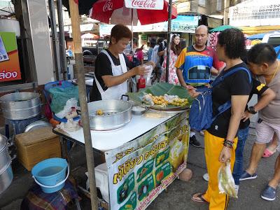 Puesto callejero de comida , Tailandia, La vuelta al mundo de Asun y Ricardo, vuelta al mundo, round the world, mundoporlibre.com