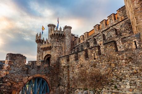 almenas castillo templario, Ponferrada Imagen & Foto | arquitectura,  ciudades, sunset Fotos de fotocommunity