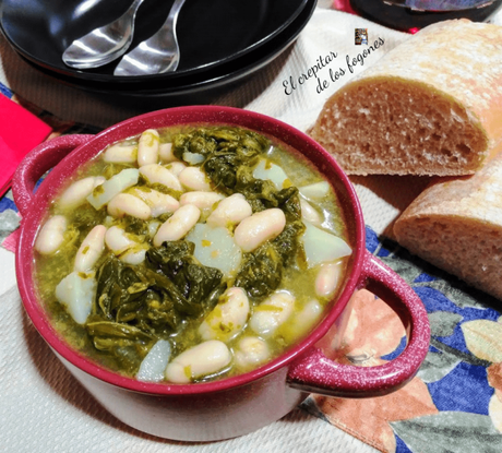 18 RECETAS DE CREMAS, PURÉS Y SOPAS MUY RECONFORTANTES 18 RECETAS DE CREMAS, PURÉS Y SOPAS MUY RECONFORTANTES