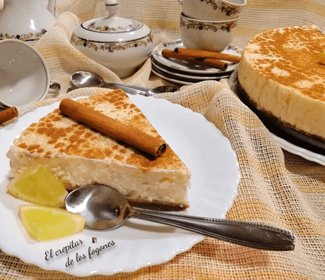 TARTA DE ARROZ CON LECHE Y GALLETAS TARTA DE ARROZ CON LECHE Y GALLETAS
