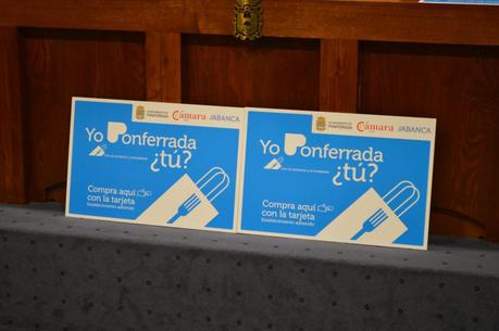 EL Ayuntamiento de Ponferrada pondrá en la calle 2.200 tarjetas para incentivar el comercio y la hostelería de la ciudad