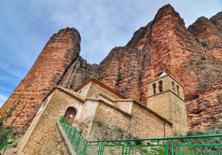 Mallos de Riglos y Agüero Mallos de Riglos y Agüero