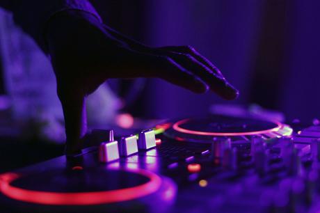 Ismael Rivas, DJ Profesional y su nuevo formato digital de enseñanza: Máster DJ Pro