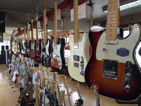 Fender amplía sus clases gratis de guitarra, bajo y ukelele hasta fin de año