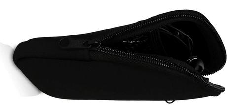 Canta bajo la lluvia con estas fundas impermeables para tu móvil Canta bajo la lluvia con estas fundas impermeables para tu móvil