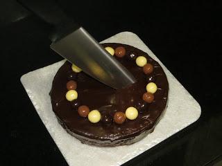 MUERTE POR CHOCOLATE