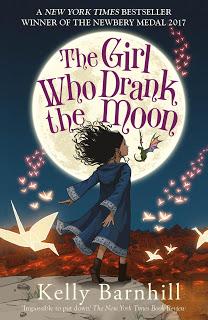 Reseña: The girl who drank the moon