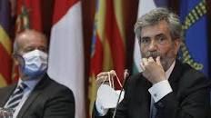 El rifirrafe de Ayuso empuja a Madrid al precipicio… y Felipe VI, encantado con la derecha.