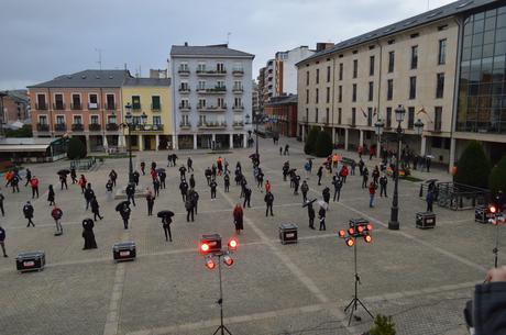 VÍDEO #Alertarojabierzo reivindica los derechos de la cultura y los eventos