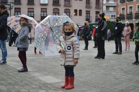 VÍDEO #Alertarojabierzo reivindica los derechos de la cultura y los eventos