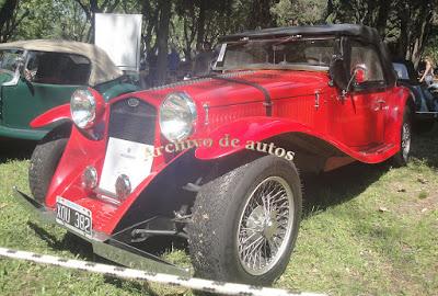 GPA y Phyton, dos autos artesanales argentinos