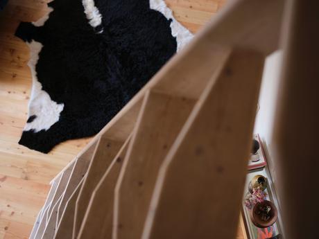 wooden kitchen vintage furniture vintage scandinavian vintage penthouse scandinavian vintage planta abierta open kitchen open concept nordic kitchen muebles madera natural hardwood floor estilo nórdico vintage dormitorio infantil con literas distribución ático duplex distribución abierta cocina abierta chimenea cerámica sueca altillo en ático  