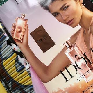 Glamour Octubre.- Regalos Revistas Glamour Octubre.- Regalos Revistas