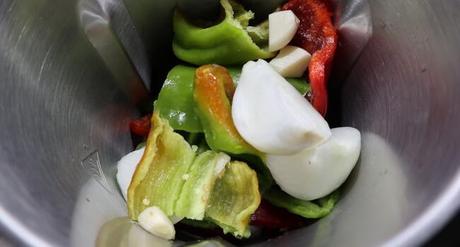 Pisto con Mambo Ponemos las verduras en el vaso y vamos a picarlas