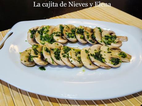 Champiñones en vinagre