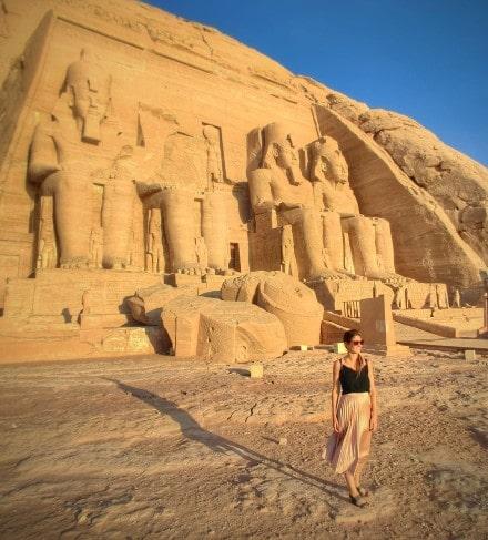 abu-simbel-exterior