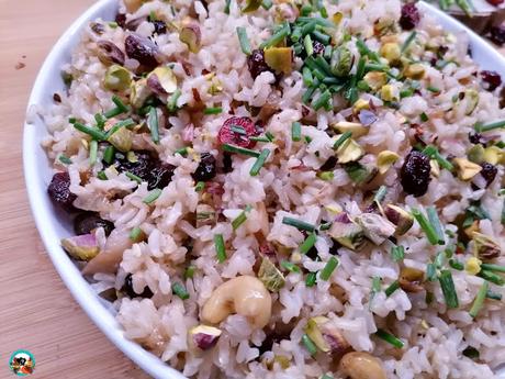 Arroz con frutos secos y especias