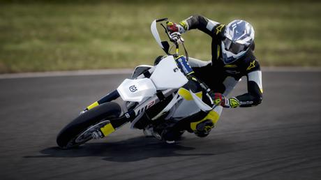 Ride 4 ya disponible en PS4 Ride 4 ya disponible en PS4