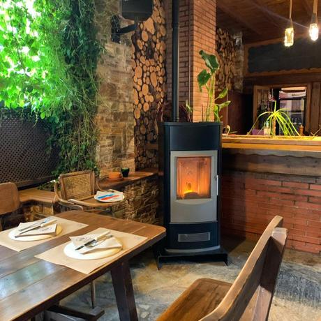 La Moncloa de Cacabelos mantendrá ‘La Terraza’ abierta durante todo el año