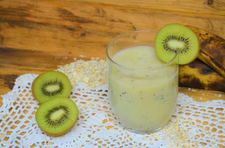 Batido SALUDABLE de leche de avena, kiwi y plátano Las delicias de Mayte, kiwi y plátano, batidos para bajar de peso, batido saludable de leche de avena, batidos para adelgazar, batidos de frutas, batidos de avena, batidos saludables, batidos adelgazantes, batidos detox,