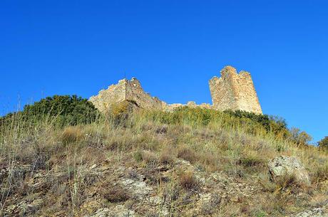 Castillo de Cornatel, una ruta entre un mirador de vértigo y el banco más bonito del Bierzo