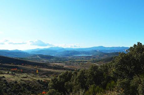 Castillo de Cornatel, una ruta entre un mirador de vértigo y el banco más bonito del Bierzo
