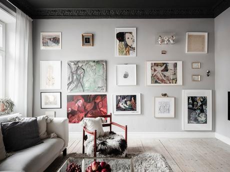 swedish decor scandinavian style scandinavian decor scandi style scandi hygge scandi apartment paredes negras nordic style muebles de cocina negros dormitorio negro decorar con cuadros dark kitchen colorful decor cocina nórdica cocina negra cocina azul blue walls black kitchen black bedroom  