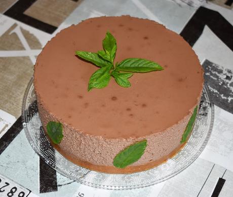 Tarta mousse de chocolate y hierbabuena Tarta mousse de chocolate y hierbabuena