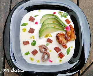 AJO BLANCO CON LANGOSTINOS TERIYAKI, ANCHOAS, AGUACATE Y CARNE DE MEMBRILLO AJO BLANCO CON LANGOSTINOS TERIYAKI, ANCHOAS, AGUACATE Y CARNE DE MEMBRILLO