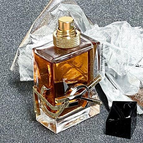 despliega-tu-poder-de-libertad-con-libre-eau-de-parfum-intense-de-ysl ysl-libre-intense-abierto