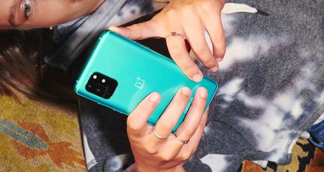 El nuevo OnePlus 8T es oficial, mitad OnePlus 8 mitad OnePlus 8 Pro