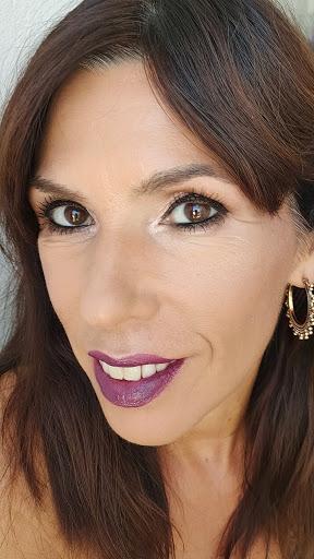 Paleta Hallo Berlin de Essence 17