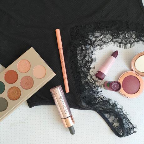 Paleta Hallo Berlin de Essence 20