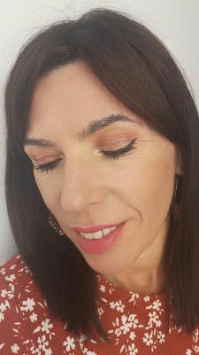 Paleta Hallo Berlin de Essence 9