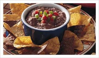 Crema de frijoles negros con chorizos