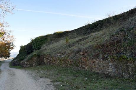 Ruta por el Castro Ventosa en otoño, un caleidoscopio  de colores para disfrutar de El Bierzo en estado puro