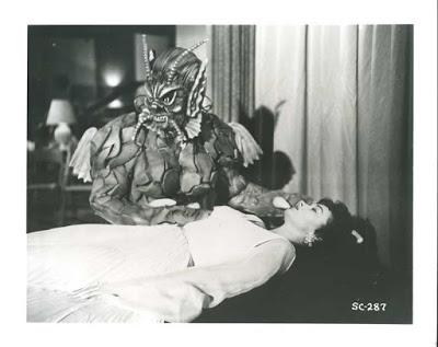 CRIATURA, LA (She-Creature, the) (USA, 1956) Fantástico