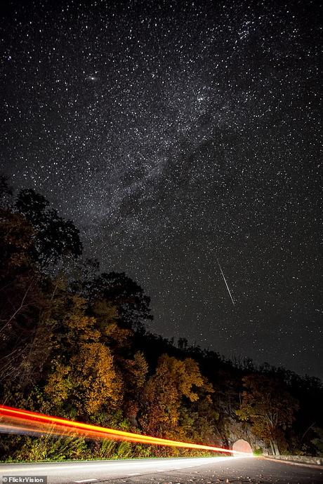 Esta semana las Oriónidas también serán las protagonistas: la lluvia de meteoros de los restos del cometa Halley Esta semana las Oriónidas también serán las protagonistas: la lluvia de meteoros de los restos del cometa Halley