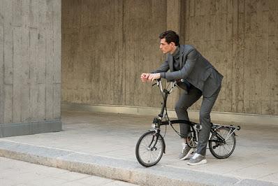 Roberto Verino, streetphotography, casualwear, madeinspain, fashionphotography, gentleman,